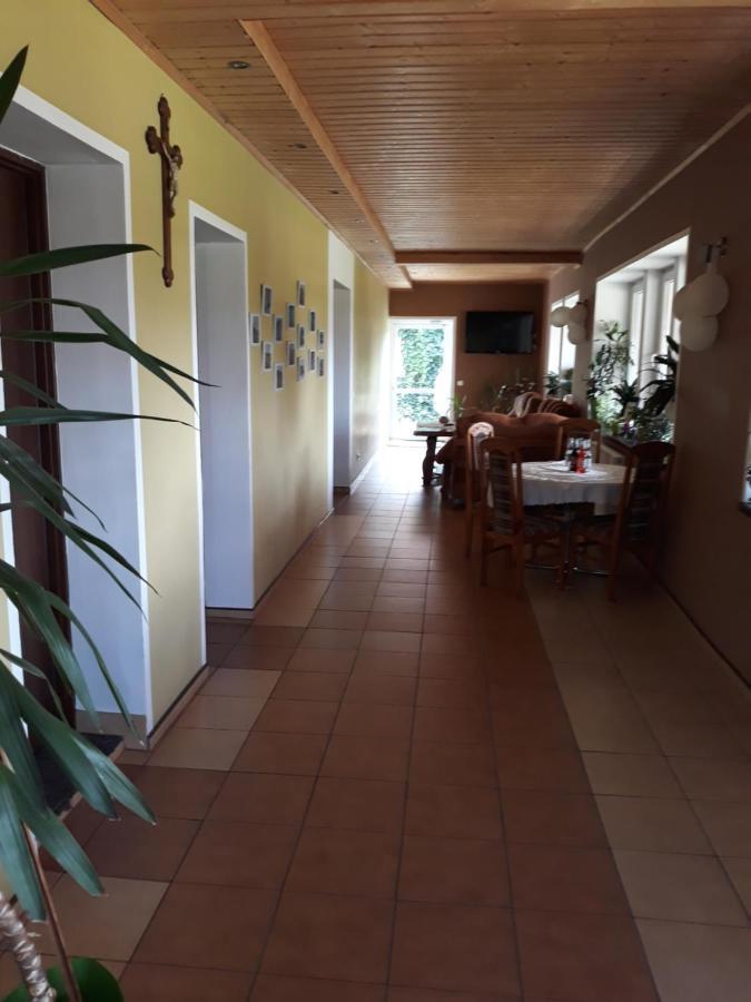 Pod Piramida Villa Lugniany ภายนอก รูปภาพ