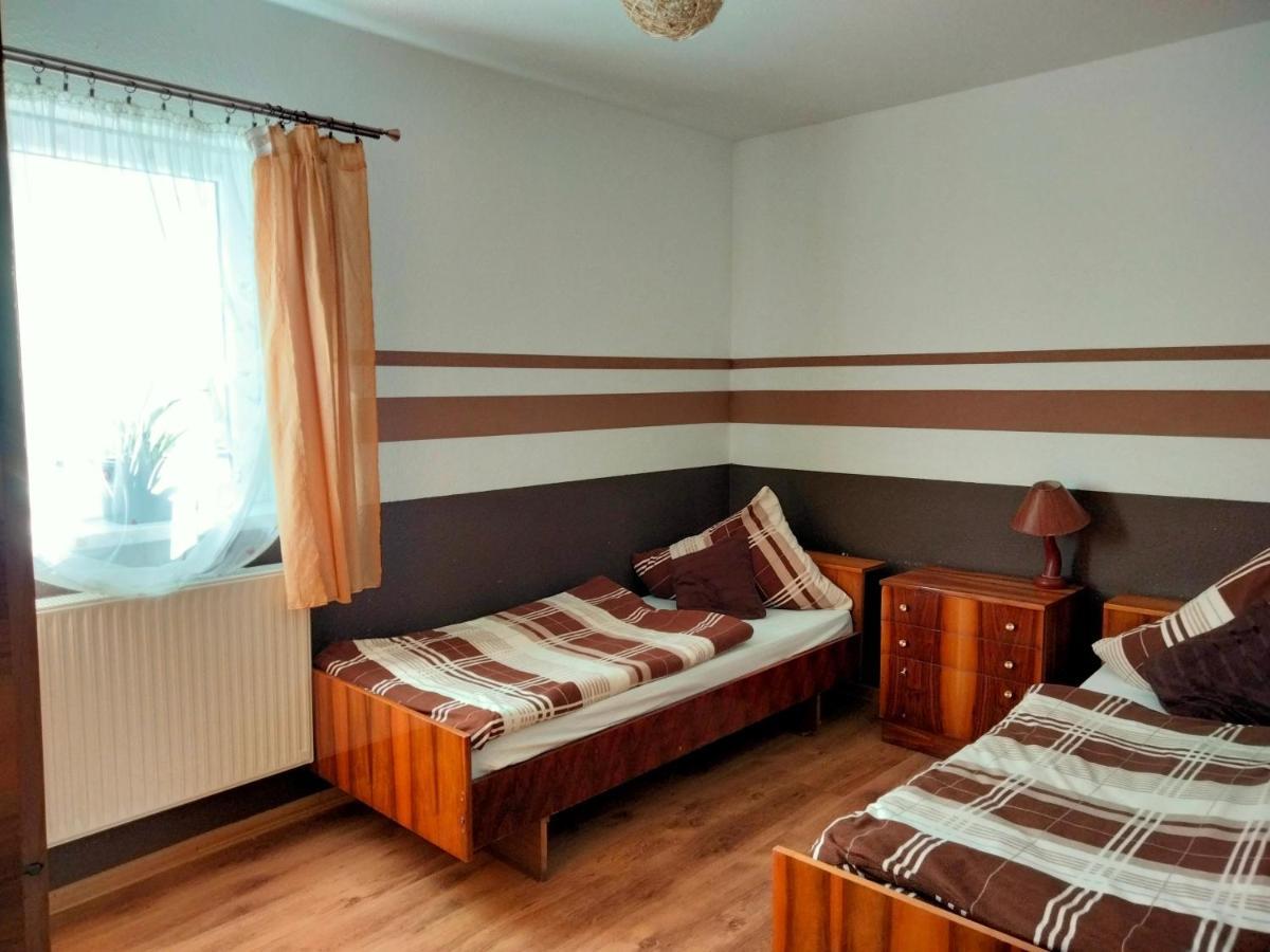 Pod Piramida Villa Lugniany ภายนอก รูปภาพ